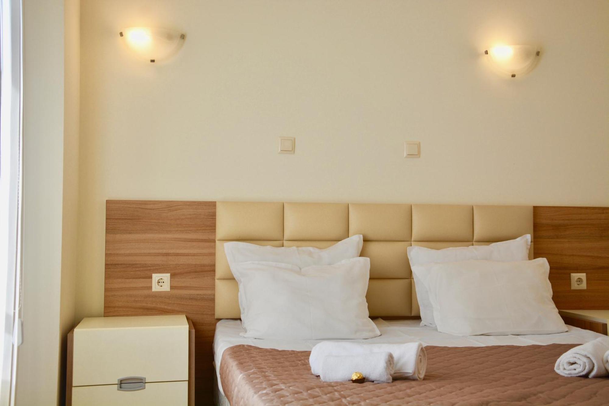 Rainbow 1 Holiday Complex Słoneczny Brzeg Zewnętrze zdjęcie