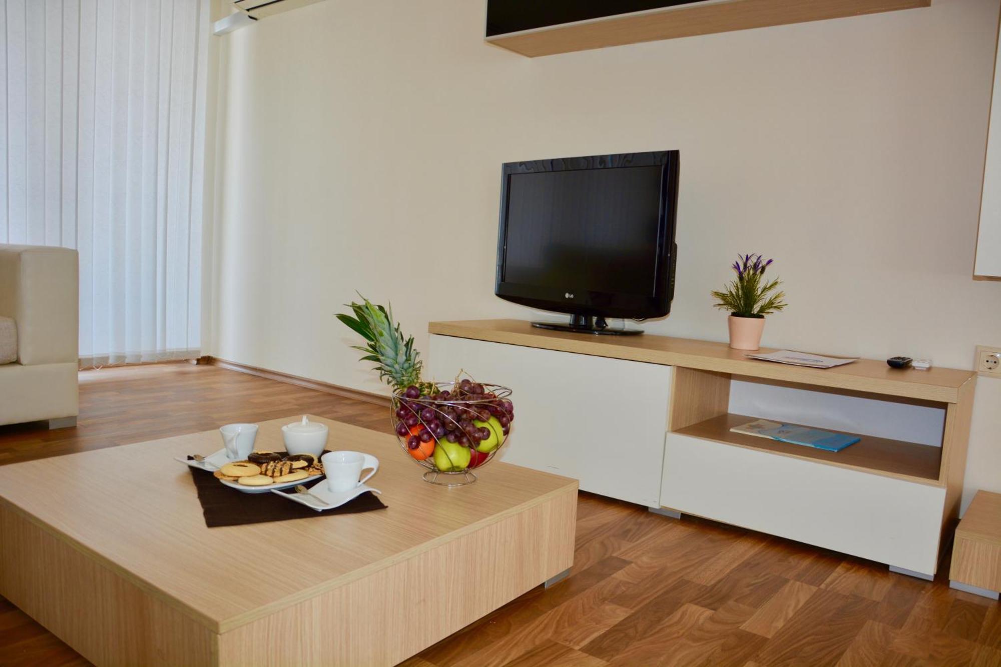 Rainbow 1 Holiday Complex Słoneczny Brzeg Zewnętrze zdjęcie