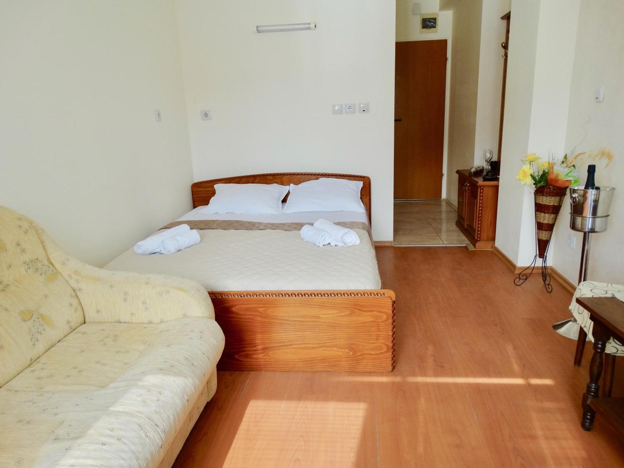 Rainbow 1 Holiday Complex Słoneczny Brzeg Zewnętrze zdjęcie