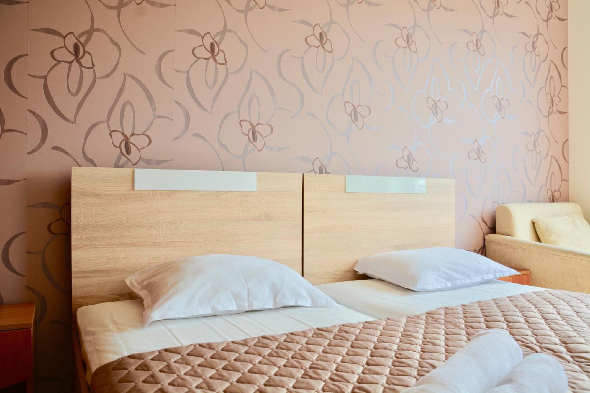 Rainbow 1 Holiday Complex Słoneczny Brzeg Zewnętrze zdjęcie